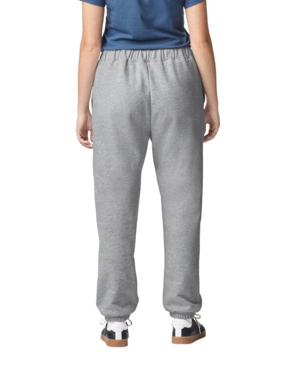 Softstyle Midweight Adult Pocket Sweatpants - Image 2